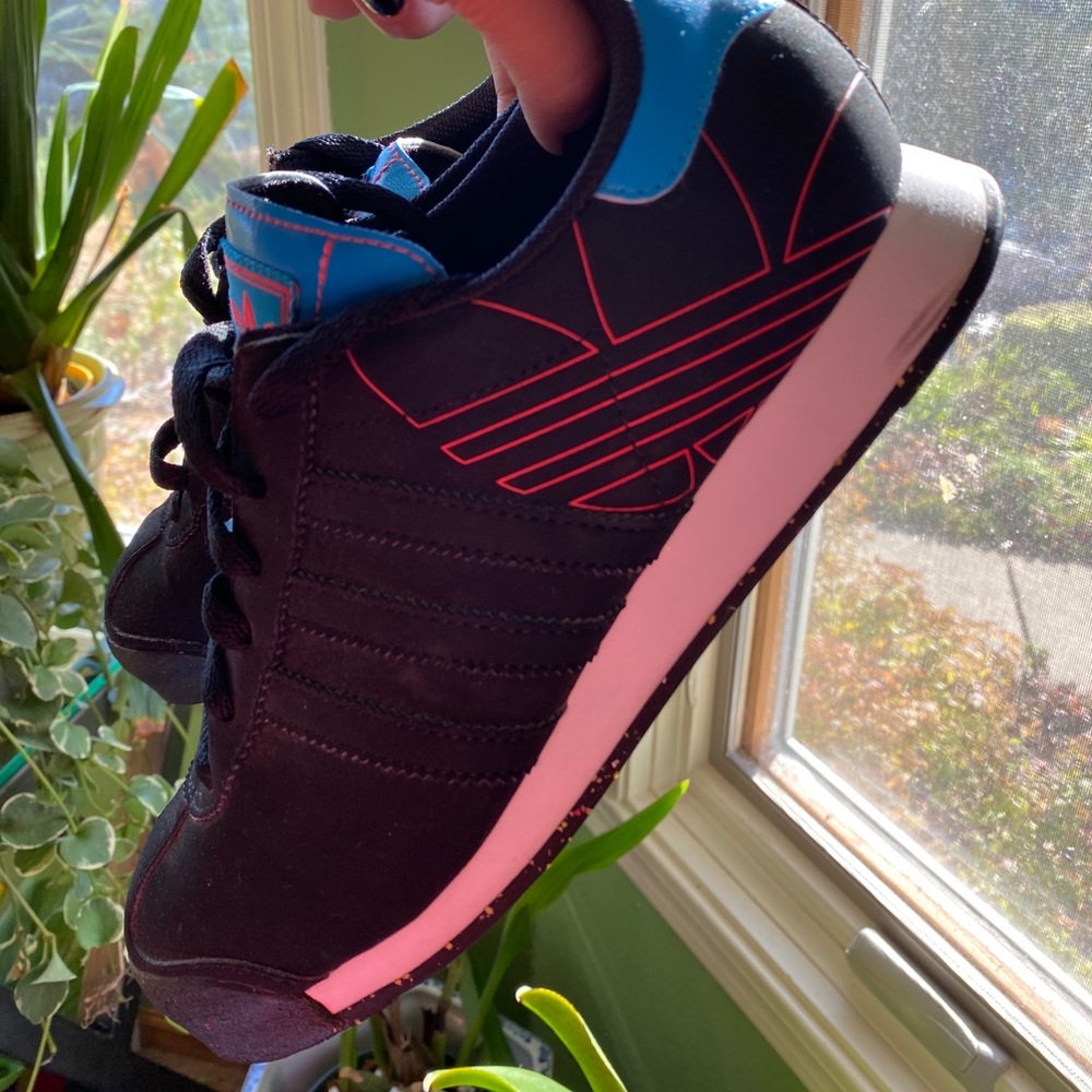 Adidas shoes 6.5